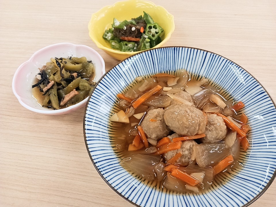 昼食
