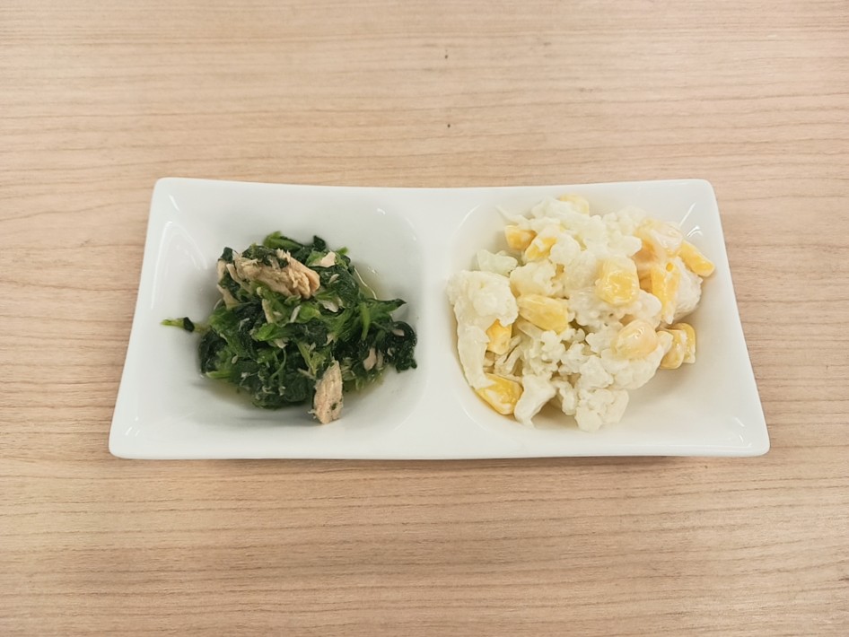 朝食