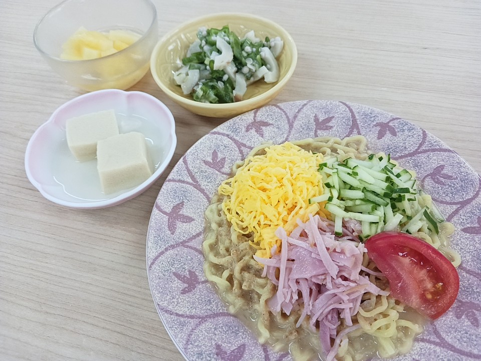 昼食