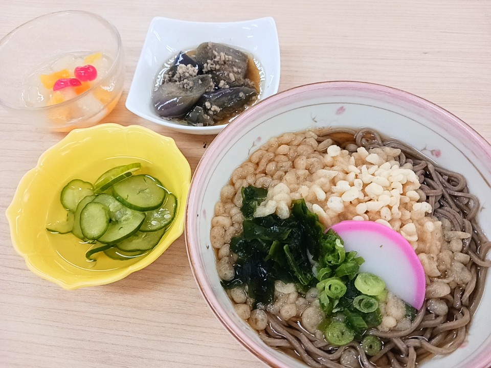 昼食