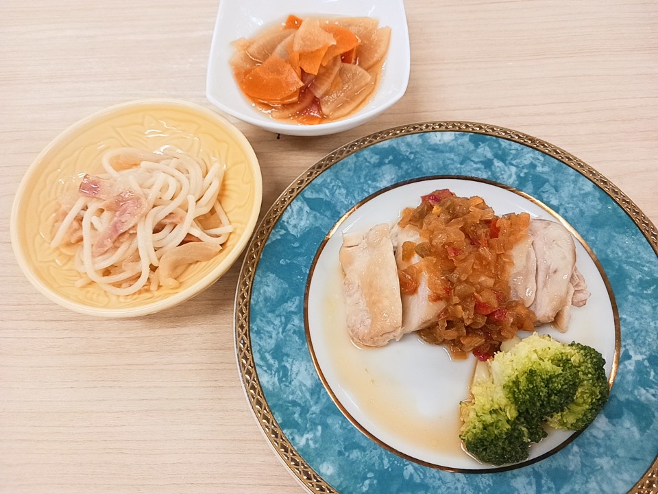 昼食