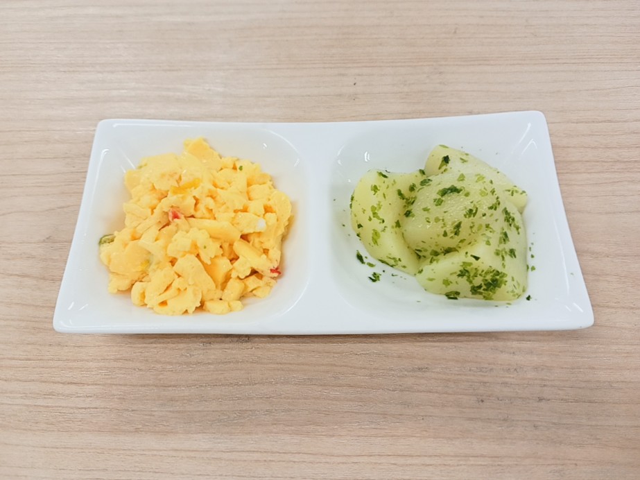 朝食