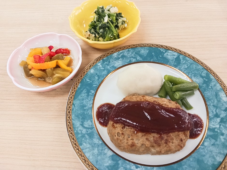 昼食