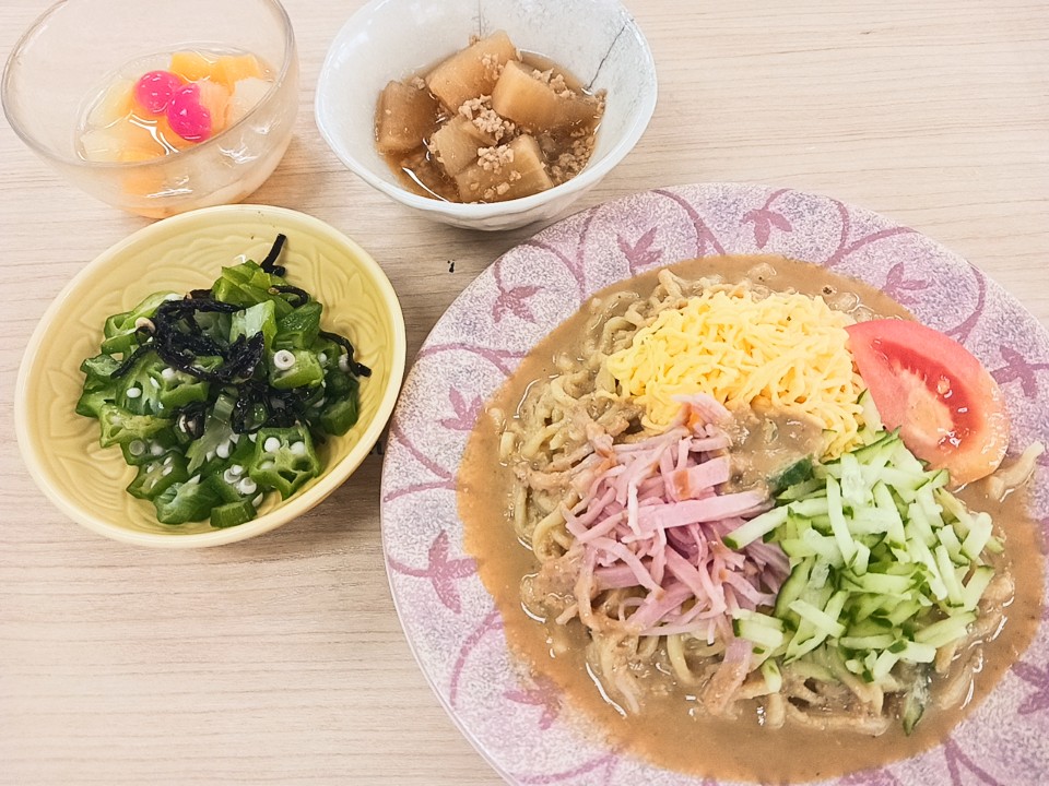 昼食