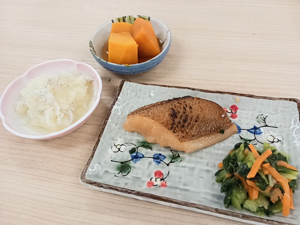 昼食