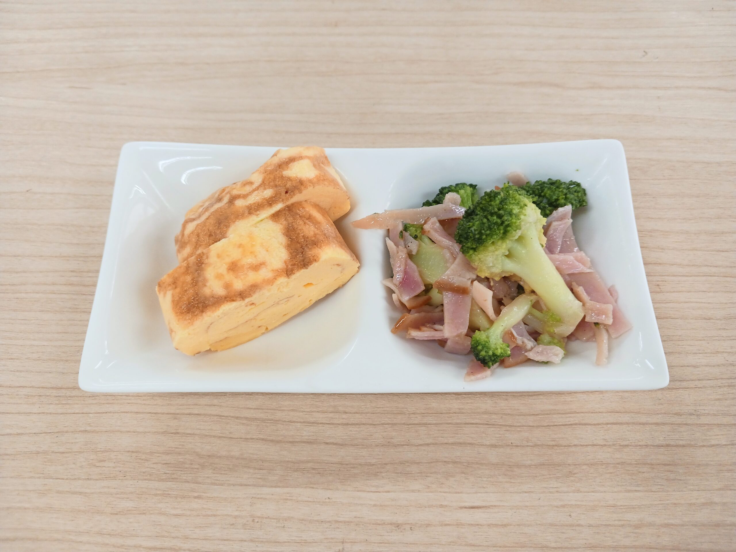 朝食