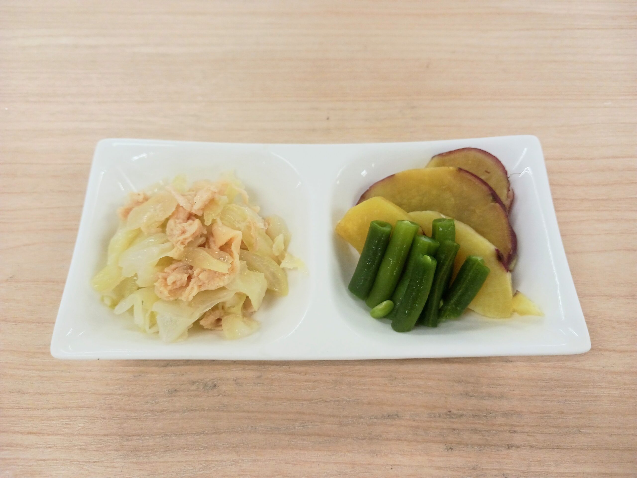 朝食