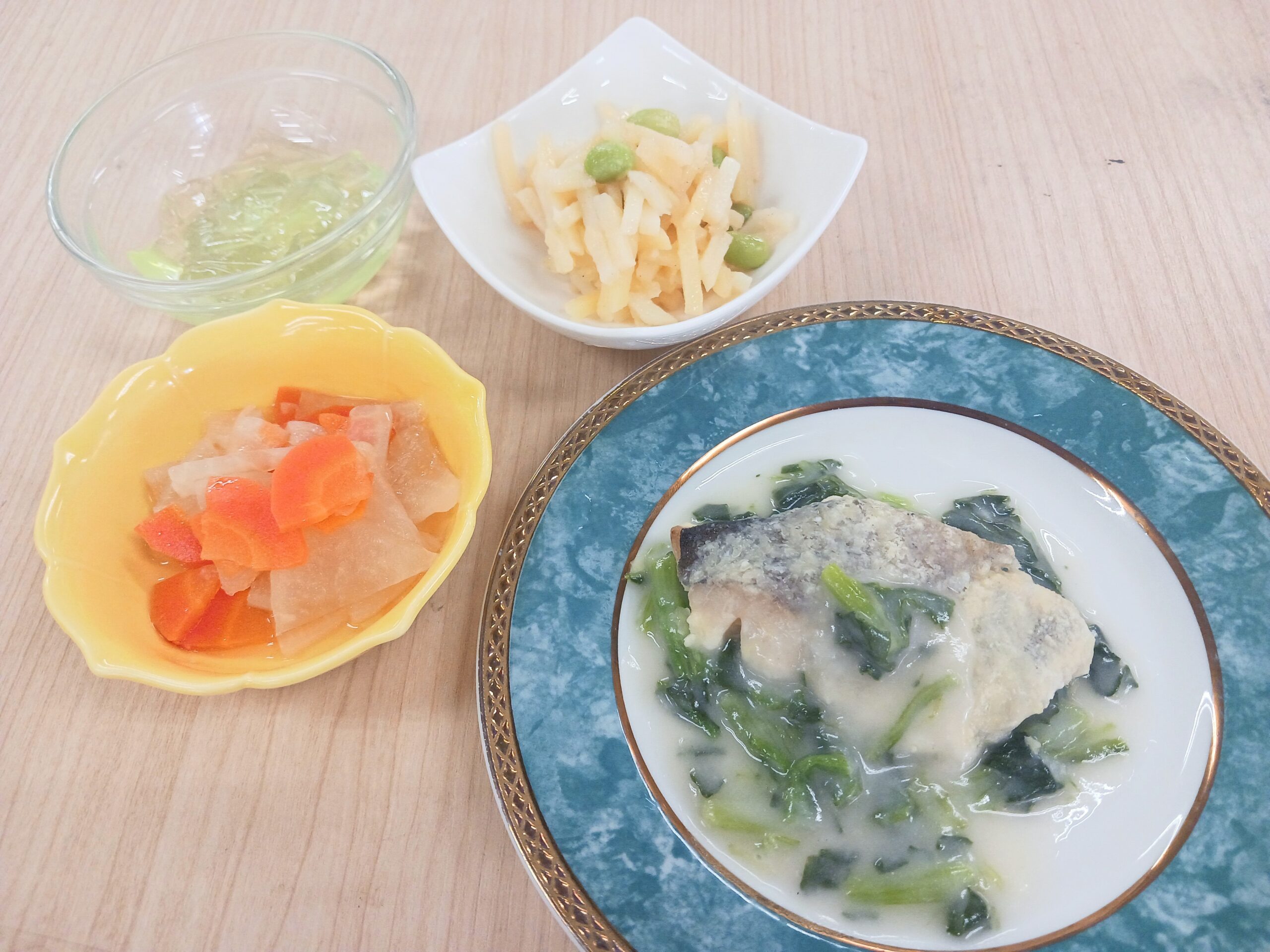 2025年12月15日献立