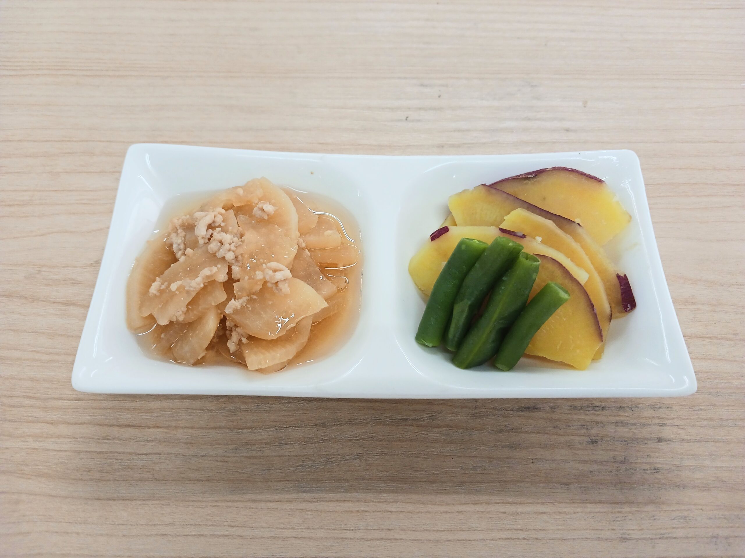 朝食