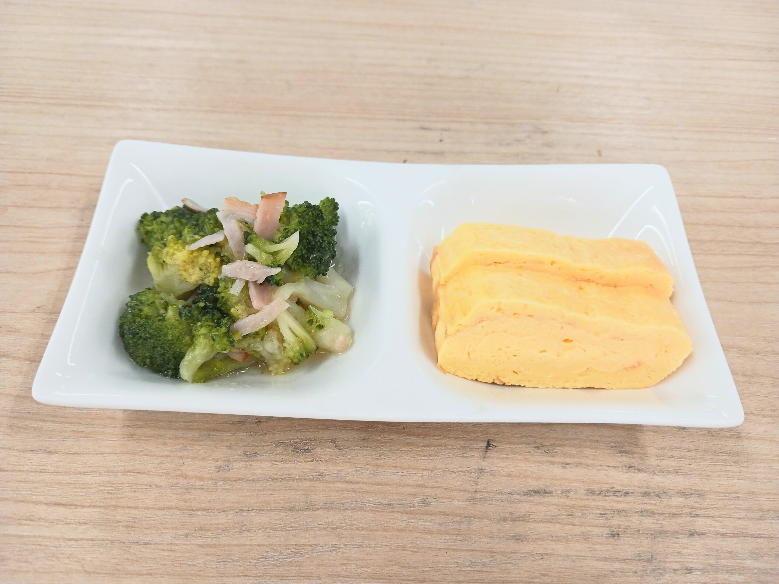 朝食