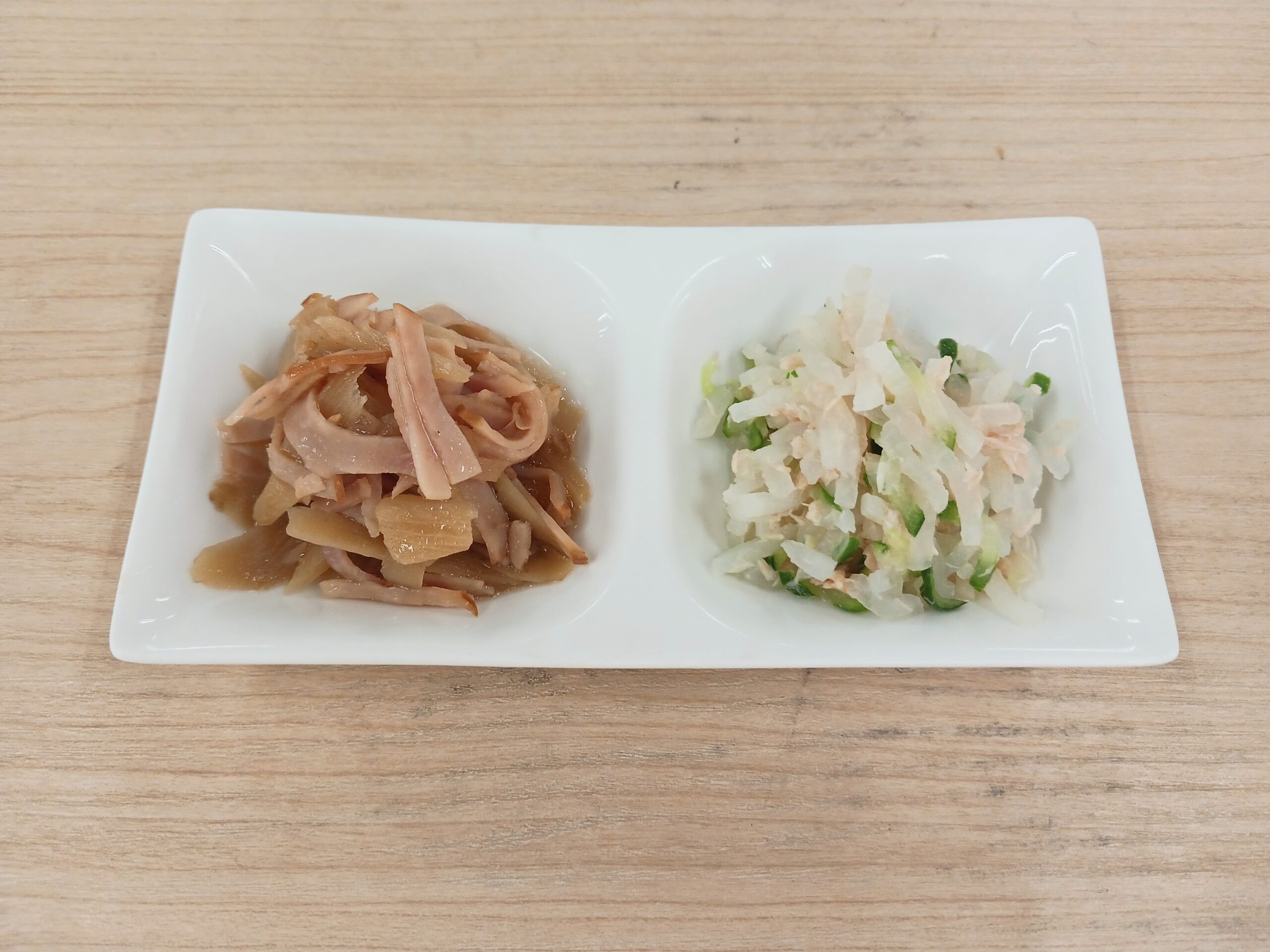 朝食