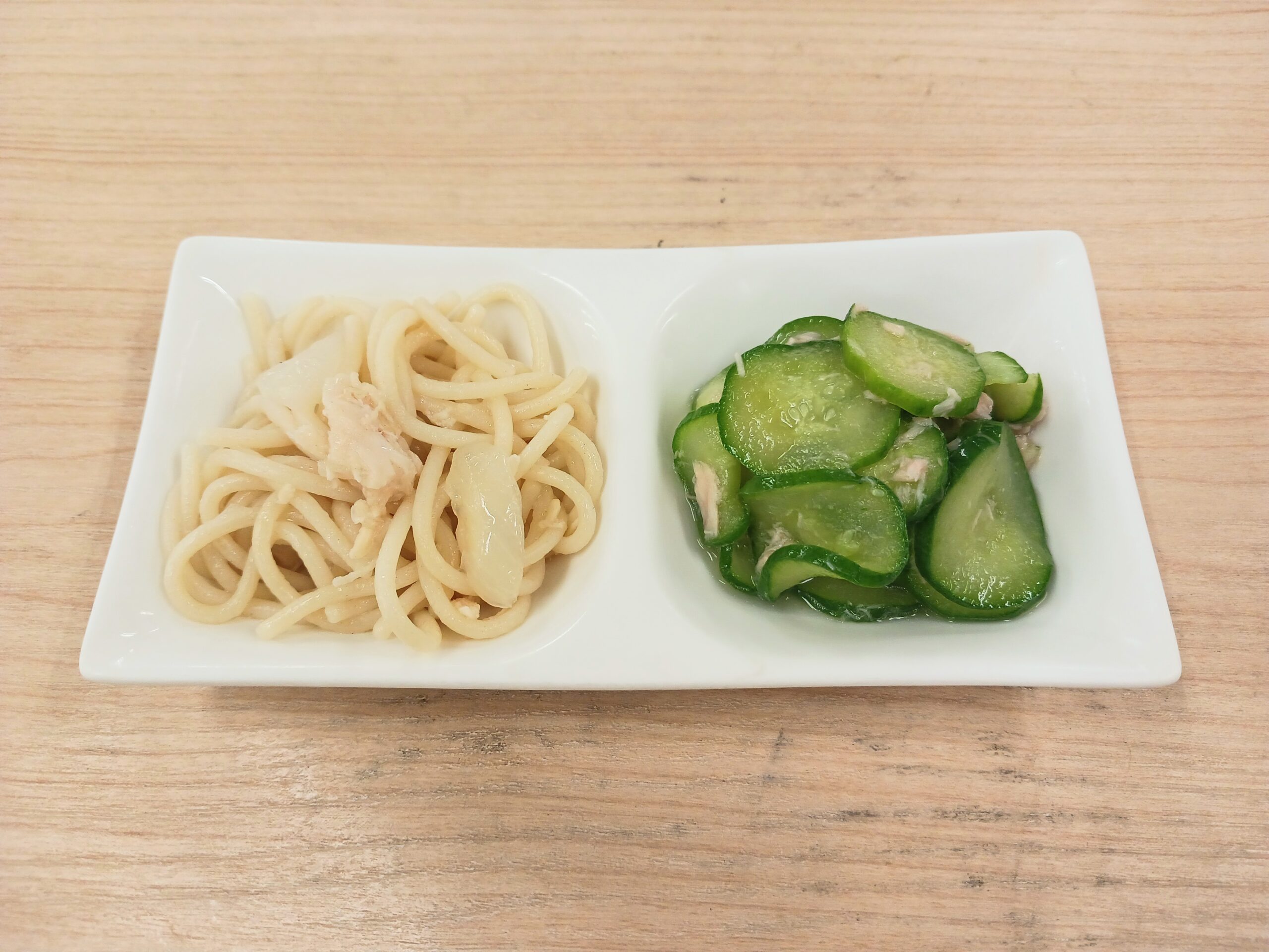 朝食