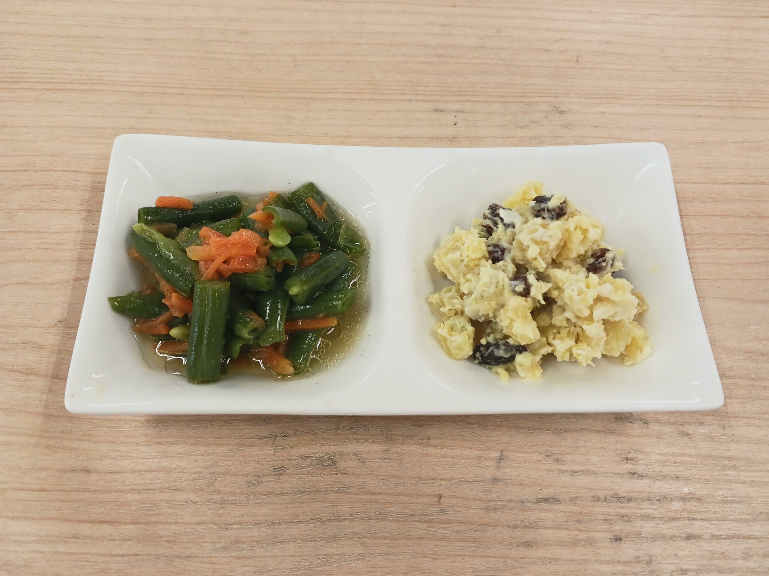 朝食